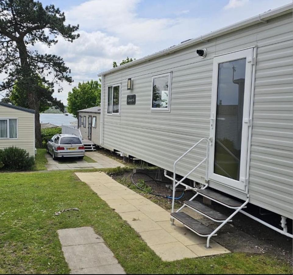 Hotel 46 Pine Ridge Poole Esterno foto
